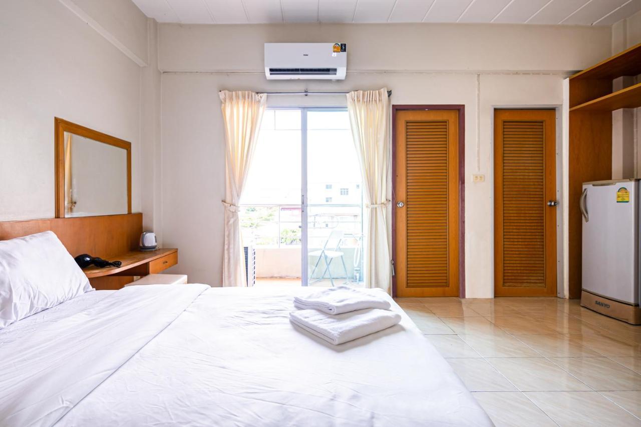 Go Inn V สนามบิน Bangkok Zewnętrze zdjęcie